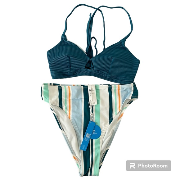 Cupshe Striped Triangle Bikini Swimsuit - Picture 7 of 13